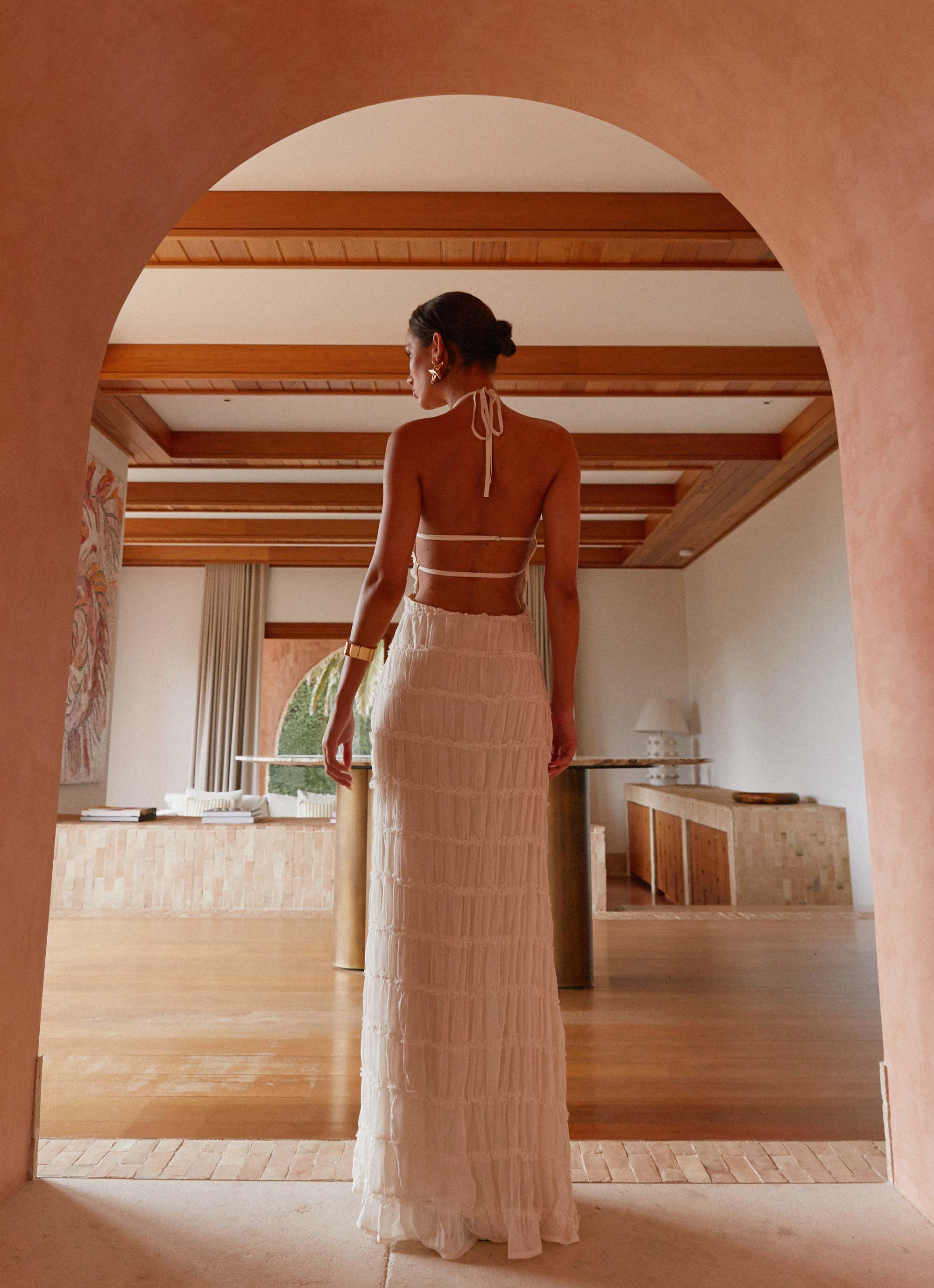 Elegant Collection | Maxi Dress with Halter Neckline & Lace Detailing | Long Dress for Effortless Sophistication 1